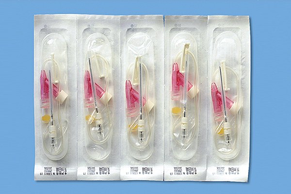 七層(céng)共擠高(gao)阻隔流(liú)延易揭(jiē)膜