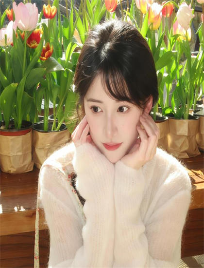 文化分析：《孤独面店》中的高速摄影的慢动作与细节捕捉 理解文化认同的建构过程